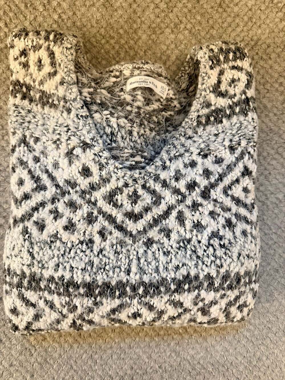 Abercrombie & Fitch Wool Blend Fuzzy Fair Isle V-Neck Sweater Women's Size XS/S